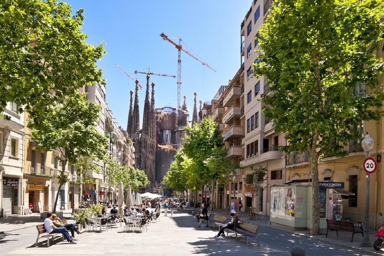 Tendency Sagrada Familia Deluxe Барселона Екстериор снимка